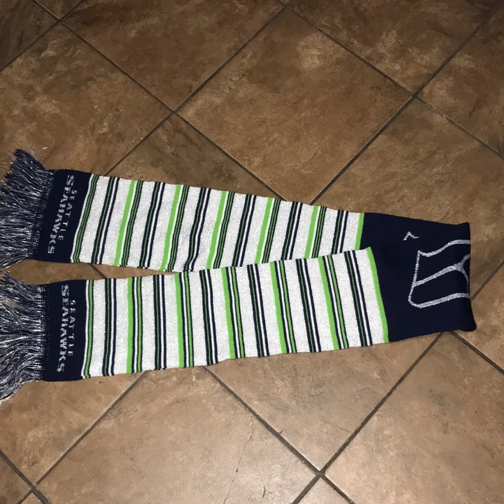 NFL Women’s Seahawks Knit Scarf